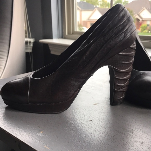 Biviel brown leather pumps - Picture 3 of 6